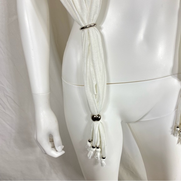 Versatile Crystal & Heart Embellished Shoulder Cover Wrap - Picture 5 of 9